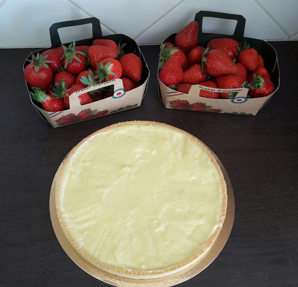 Pâte sucrée garnie de crème pâtissière